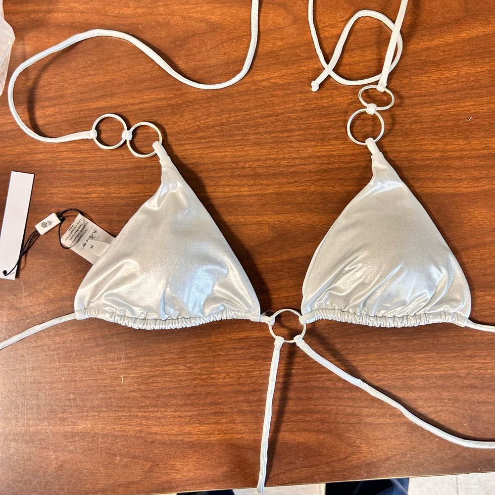 Brend new Monica Hansen top size M bottoms S